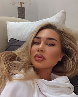 Anna Mathilda en cabellos rubios, hermosa chica linda cara, labios sonrisa: Pelo largo,  Pelo rubio,  Chicas Lindas De Instagram,  ana matilda  