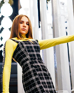ideas de atuendos de color amarillo 2020 con vestido, poses de sesión de fotos, fotos lindas de modelos: traje amarillo,  Piper Rockelle Instagram  
