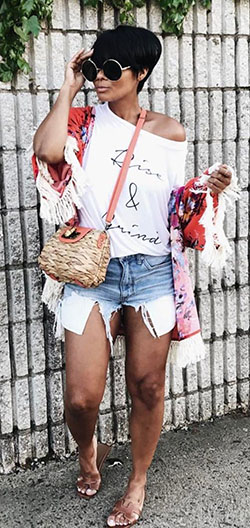 Kyrzayda Rodriguez tenía una moda increíble, sus atuendos siempre serán una inspiración... | Ideas de atuendos de verano 2020: MODA,  Ideas de atuendos,  trajes de verano  