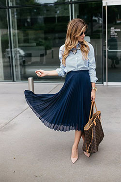 Conjunto falda midi plisada gasa: Informal de negocios,  Traje de camiseta,  Estilo callejero,  Atuendos Informales,  Moda con clase  
