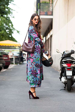 vestido rosa para mujer con vestido, fotografía para niña, ideas de ropa: Ideas de atuendos de kimono,  vestidos rosas  