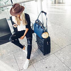 Inspo de aeropuerto de viaje de vestido de Instagram, aeropuerto de inspiración, viajes de aventura, moda callejera: Estilo callejero,  Ideas para vestir en el aeropuerto  