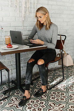 Ideas de atuendos con leggins, medias: Atuendos Informales  