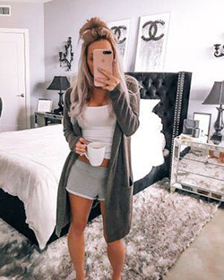 Ideas de lookbook de ropa blanca con: Trajes de moda,  traje blanco,  Trajes de cuarentena 2020  