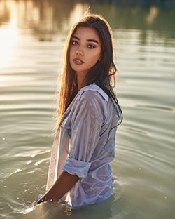 Ideas de sesión de fotos de Maja Strojek, fotos de chicas lindas, Chicas con cara linda: Pelo largo,  Chicas Lindas De Instagram,  maja strojek  