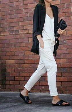 Traje de color blanco, debes probar con ropa formal, chaqueta, blazer: traje blanco,  Moda minimalista,  Ropa formal,  Estilo callejero,  Trajes de viaje  