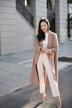 Ideas de ropa blanca y rosa con casual de negocios, gabardina, pantalones, suéter: Casual elegante,  Informal de negocios,  modelo,  gabardina,  Traje de camiseta,  Estilo callejero,  Traje Blanco Y Rosa,  Conjuntos de cárdigan 2020  