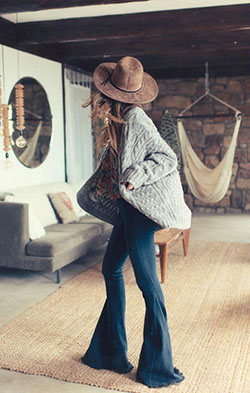 Tiendas de moda femenina Queenstown #WomenSFashionNewYorkCity | Conjunto denim acampanado... | Ideas de atuendos de verano 2020: Mezclilla,  MODA,  Ideas de atuendos,  trajes de verano  