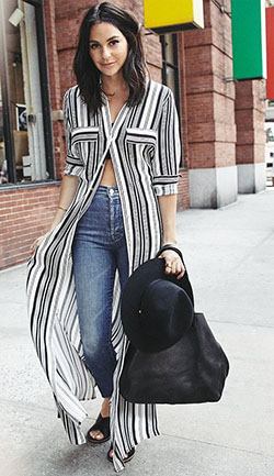 Outfit vestido camisero largo blanco y negro, street fashion: camisas,  modelo,  Traje de camiseta,  Estilo callejero,  En blanco y negro,  Combinación de jeans y kurti  