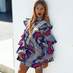 Encantador diseño de atuendo afroamericano para damas: Vestidos Ankara,  Moda de Ankara,  Atuendos Ankara,  vestidos coloridos  
