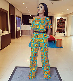 Atuendo colorido encantador Inspo para mujer: estilo insta,  MODA,  moda africana,  estilovore,  instamoda,  Atuendos Ankara,  Vestidos Ankara,  Atuendo Africano,  Estilos Asoebi,  vestidos coloridos,  vestidos africanos,  Ankara Inspiraciones,  bellanaija,  instagram,  Moda fresca,  Africangirlskillit,  magianegra,  reina negra,  estiloinspiracion,  adicto al estilo  