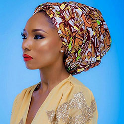 Linda sugerencia de ropa de Ankara para mujeres: Atuendos Ankara,  Vestidos Ankara,  Estilos Asoebi,  Asoebi Especial  
