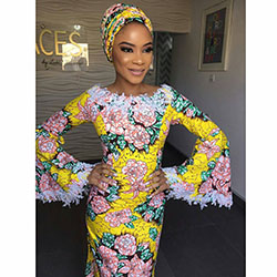 Hermosas ideas de vestimenta africana para niñas africanas: estilo insta,  MODA,  Moda de Ankara,  Ideas de vestidos,  Atuendos Ankara,  estilovore,  instamoda,  Vestidos Ankara,  Atuendo Africano,  Estilos Asoebi,  vestidos coloridos,  bellanaija,  instagram,  Moda fresca,  Africangirlskillit,  magianegra,  reina negra,  estiloinspiracion,  adicto al estilo,  naijaoutfit,  Semana de la Moda,  moda nigeriana,  huella de cera,  vestido estampado,  ropa africana  