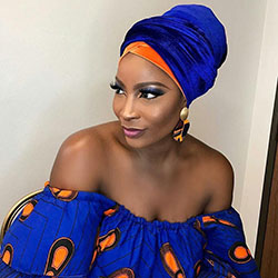 Diseño de ropa impresa en negrita para damas negras: estilo insta,  MODA,  moda africana,  Vestidos Ankara,  Ideas de vestidos,  Atuendos Ankara,  estilovore,  instamoda,  Trajes Africanos,  Estilos Asoebi,  vestidos africanos,  bellanaija,  instagram,  Moda fresca,  naijaoutfit,  Semana de la Moda,  moda nigeriana,  huella de cera,  vestido estampado,  ropa africana  