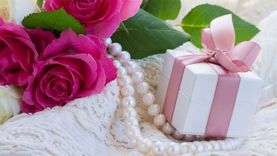 11 to 15 Years Anniversary Gemstone Gift Guide: 