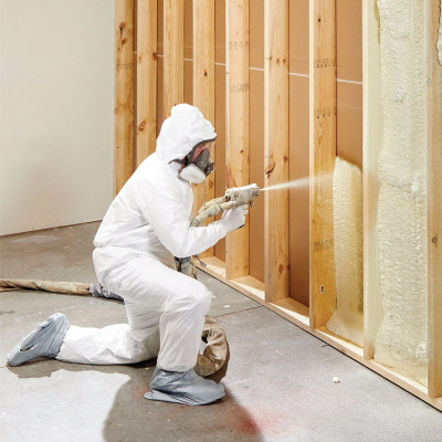 how much does spray foam insulation cost: 