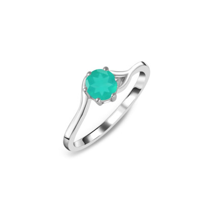 Let's adorn your style with a green onyx ring: 