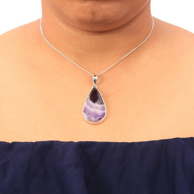 A Guide to Choosing the Right Amethyst Lace Agate Jewelry: 
