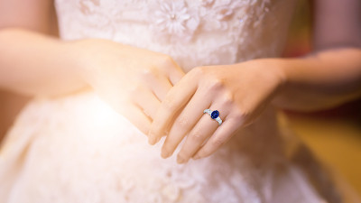 5 Reasons Brides Are Buying Blue Sapphire Ring: 