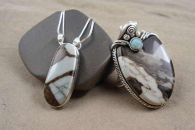 Wild Horse Jasper Jewelry with a Western Flair: 