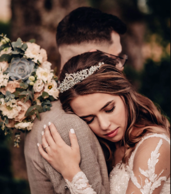 Wertvolle Erinnerungen bewahren: Professionellen Hochzeitsfotografen in Albstadt engagieren: 