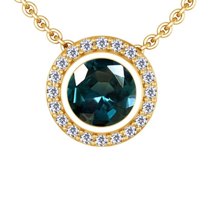 Exquisite Round Alexandrite Pendant with Brilliant Diamond Accents (0.65cttw): 