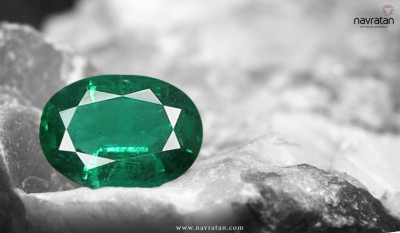 Role of Emeralds in Diwali Traditions: 