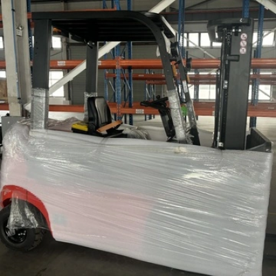 Cost-Effectiveness of Meenyon Electric Forklifts for Businesses: 