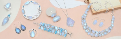 Moonstone Jewelry: A Glowing Symbol of Magic and Mystery: 