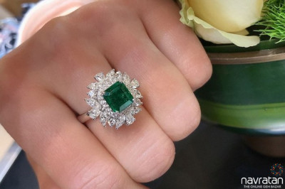 Emerald’s Connection to Love and Heart Chakra Healing: 