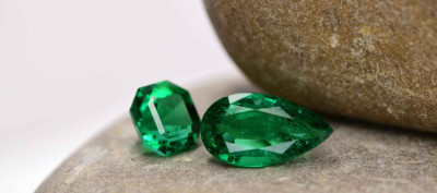 Harnessing the Energy of Emerald for Clarity and Focus: 