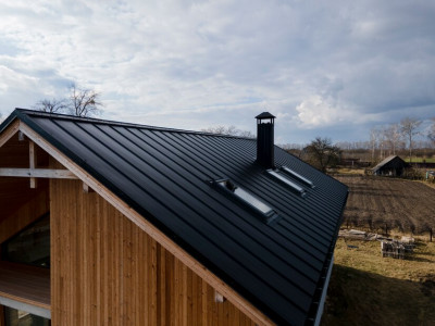 Top Benefits of High-Quality Commercial Roofing: 