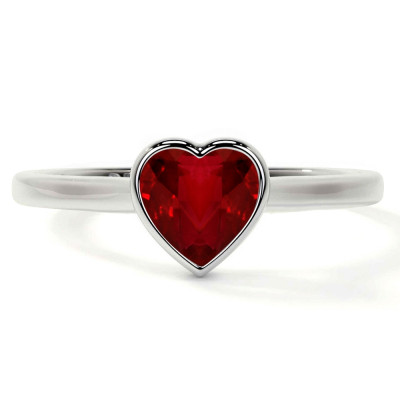 Gorgeous Real Ruby Heart Bezel Set Shape Solitaire Ring: 