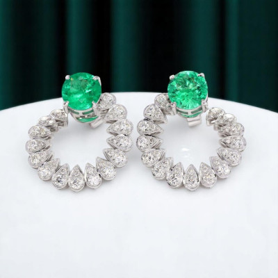 The Connection Between Mercury and Emerald in Astrology: 