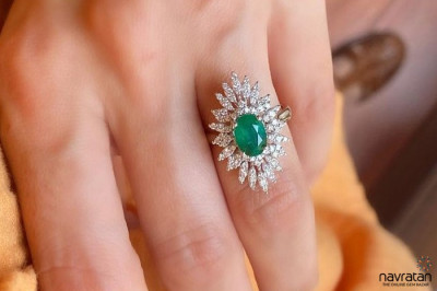 Top Reasons to Invest in a Natural Emerald Stone Today: 
