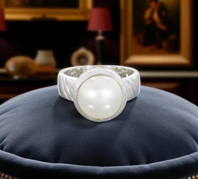 How Men Can Wear Pearls Stylishly: 