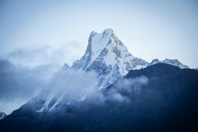 Annapurna Circuit Trek: A Journey Through the Himalayas: 
