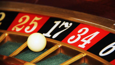 Enjoy Thrilling Spins and Winning Moments Every Day: 