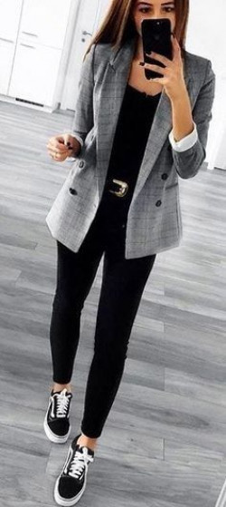 Informal de negocios con furgonetas, atuendos de trabajo de primavera, informal elegante: Traje de trabajo  