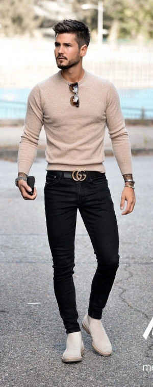 Lookbook dress with t-shirt, trousers, dress shirt: 