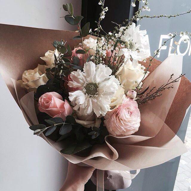 Ramo de Flores Amazonas: diseño de ramo de flores,  Arreglos Florales Ideas,  Ramo de flores de corazón  