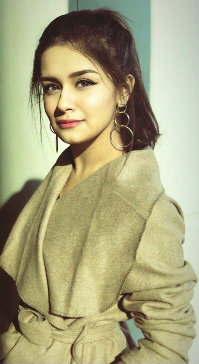 Aladdin - Naam toh debe haber sido escuchado.: avneet kaur  