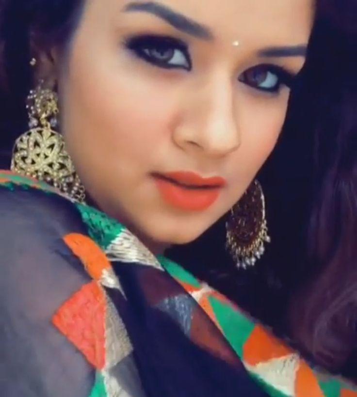Cabello Avneet Korblak: avneet kaur  
