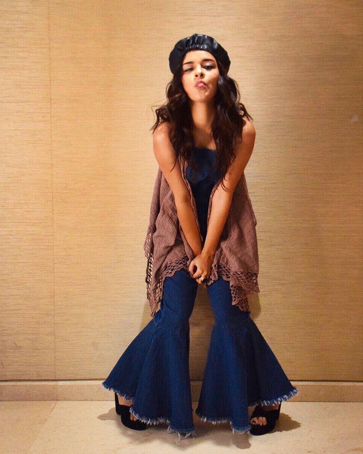 Avanit Kaurmusic: Vídeo: avneet kaur  