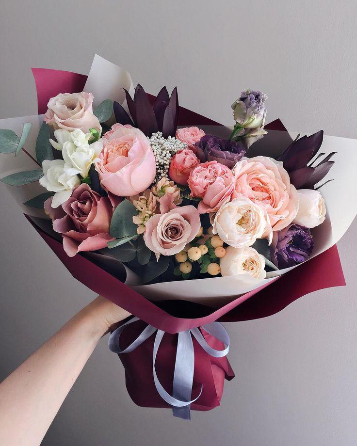 Ramo de flores de corazón gitano: diseño de ramo de flores,  Arreglos Florales Ideas,  Ramo de flores de corazón  