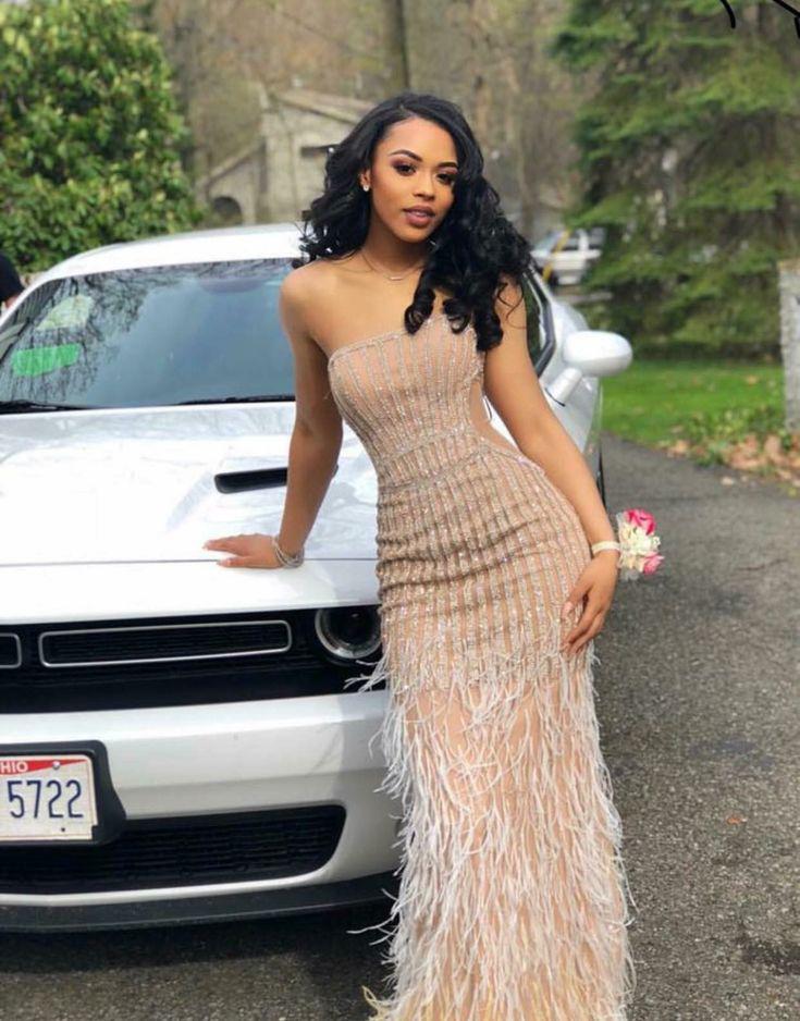 ¿Seguir a @RAWROSE #prom2k19? #vestidos de fiesta #vestidos