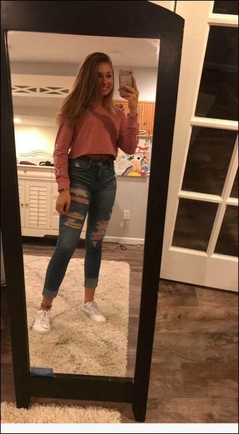 Casual wear School Outfits Ideas, Street fashion: School Outfit,  Fashion photography,  fashion blogger,  Fashion accessory,  Street Style,  Casual Outfits  