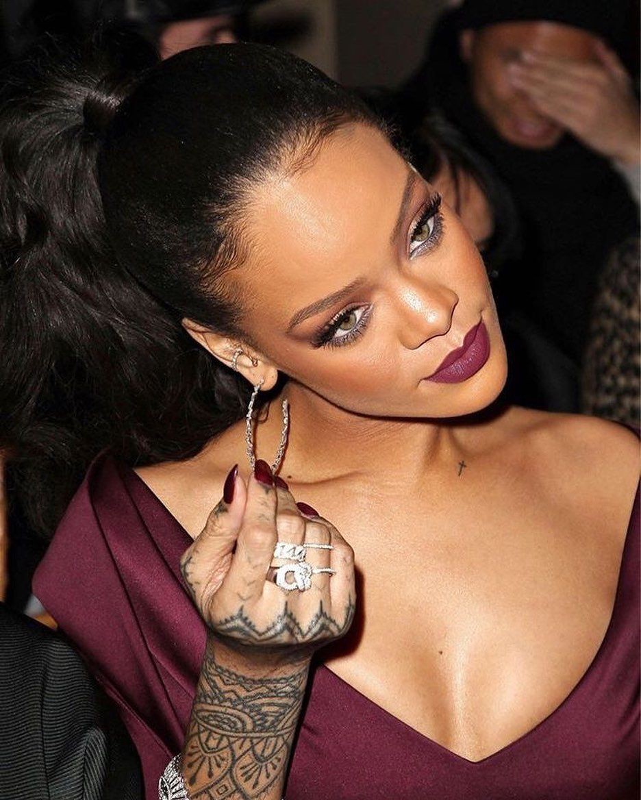 Pon de Replay, Fenty Beauty: meme de Internet,  cerveza madison,  Belleza Fenty,  Fotos calientes de Rihanna  