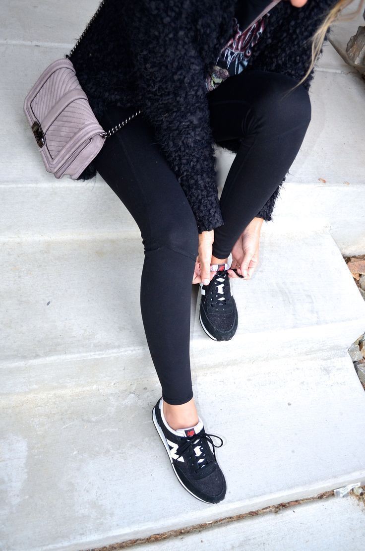 Outfits Con Pantalones De Yoga: Atuendos De Yoga  