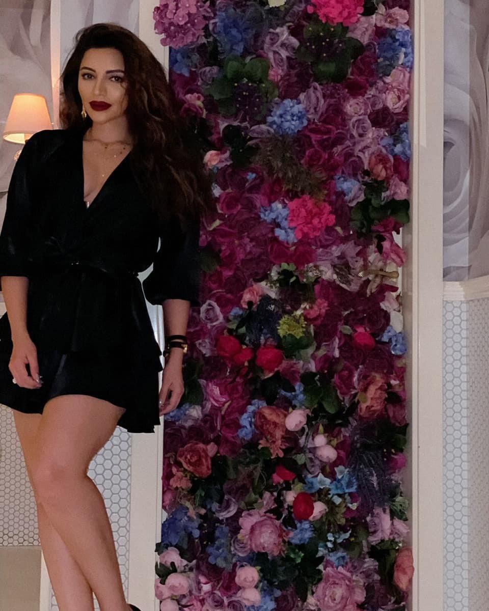 Elección de vestuario para la modelo Shama Sikander: Modelos calientes de Instagram,  Shama Sikander  
